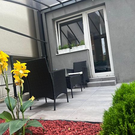 Elena Lux Apartment Užice Екстериор снимка