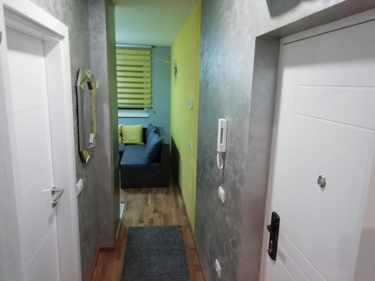 Elena Lux Apartment Užice Екстериор снимка